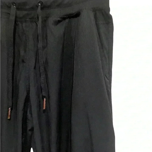 Zyia Striped Black Activewear Windbreaker Joggers - Picture 9 of 10